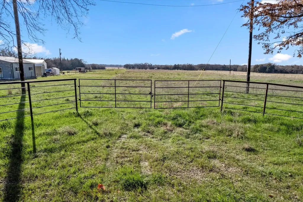 1550 County Road 1136 Cumby TX 75433