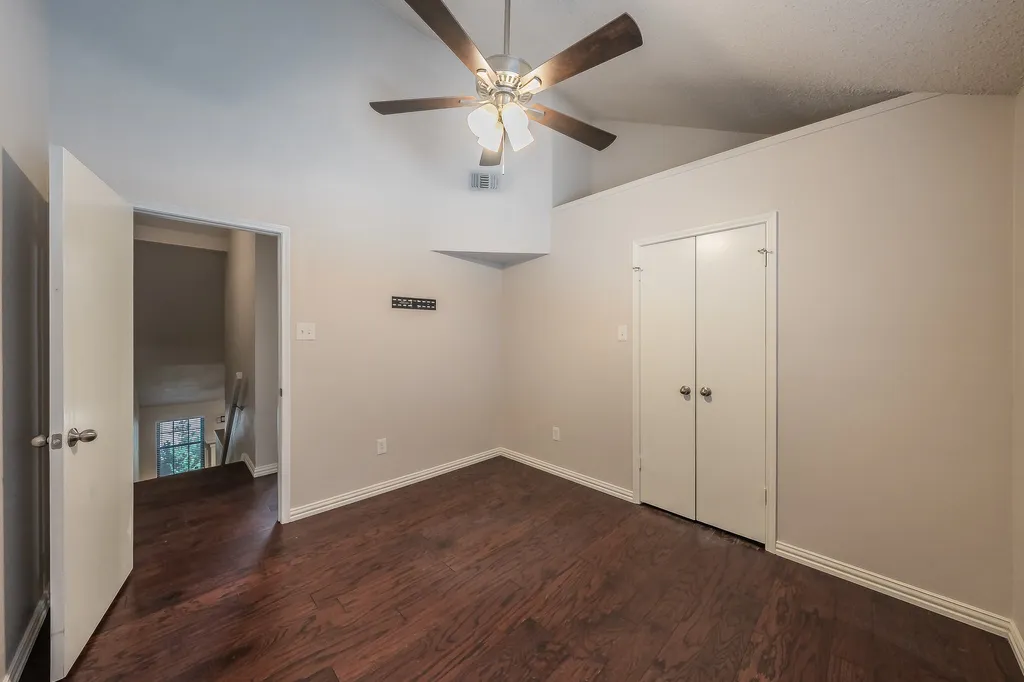 6402 Valleybrooke Court Arlington TX 76001
