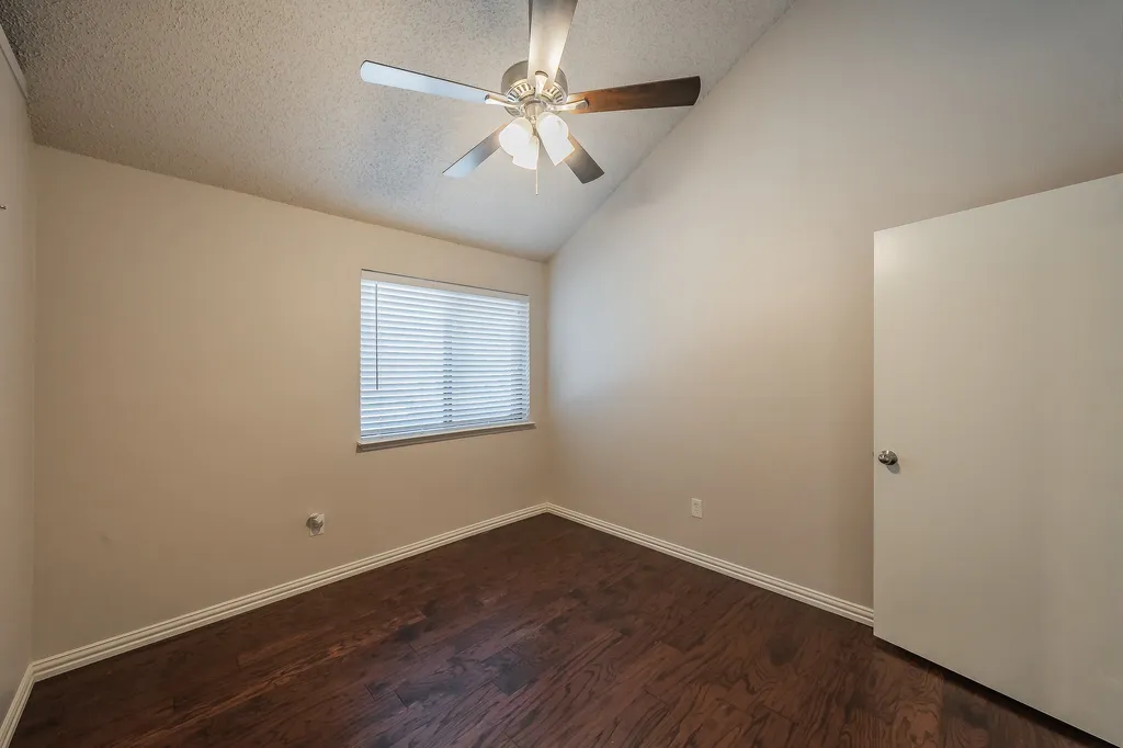 6402 Valleybrooke Court Arlington TX 76001