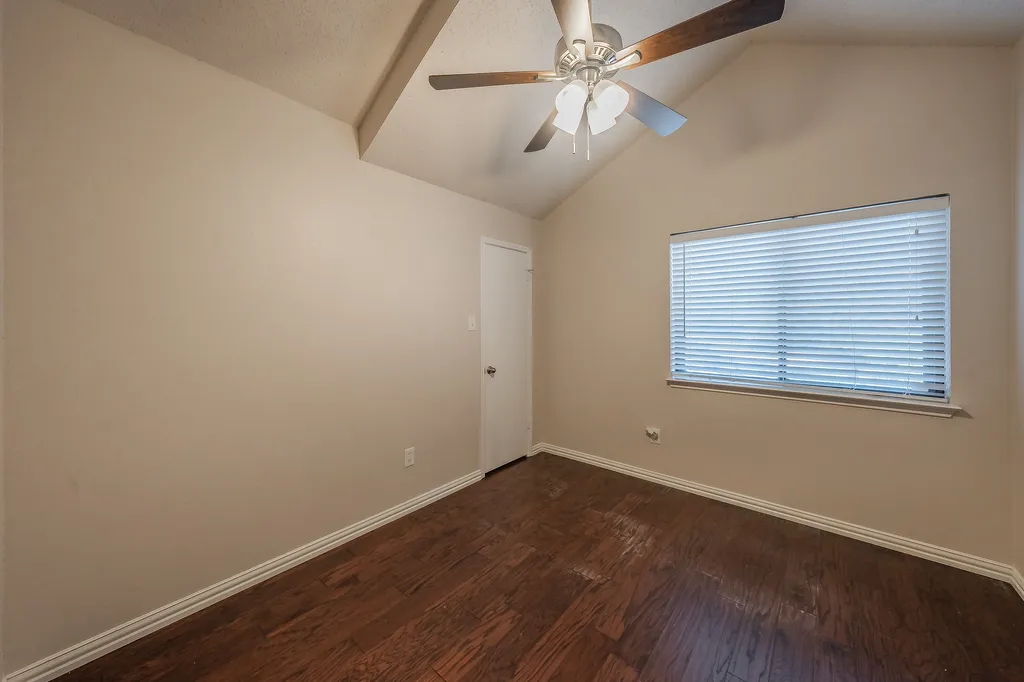 6402 Valleybrooke Court Arlington TX 76001