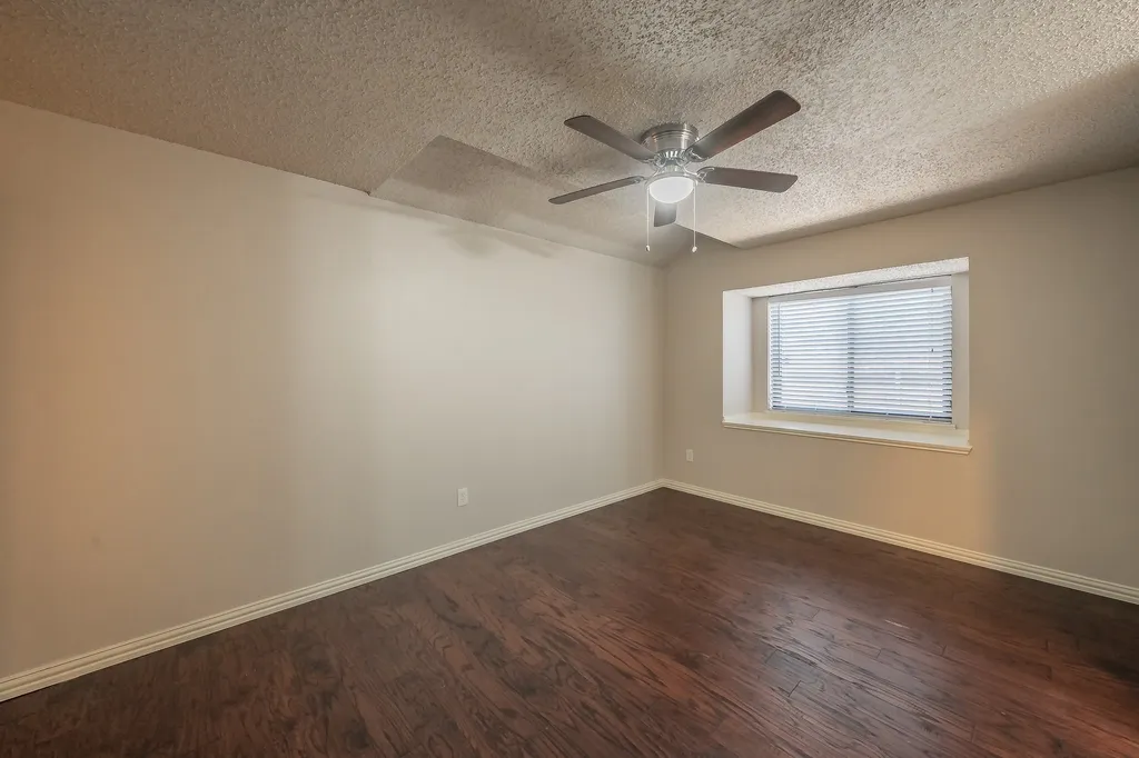 6402 Valleybrooke Court Arlington TX 76001