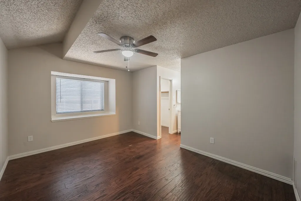 6402 Valleybrooke Court Arlington TX 76001