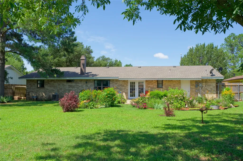 1208 Aspen Road Gainesville TX 76240