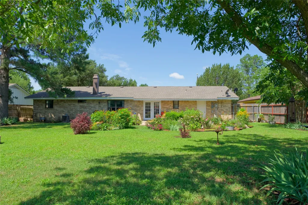 1208 Aspen Road Gainesville TX 76240