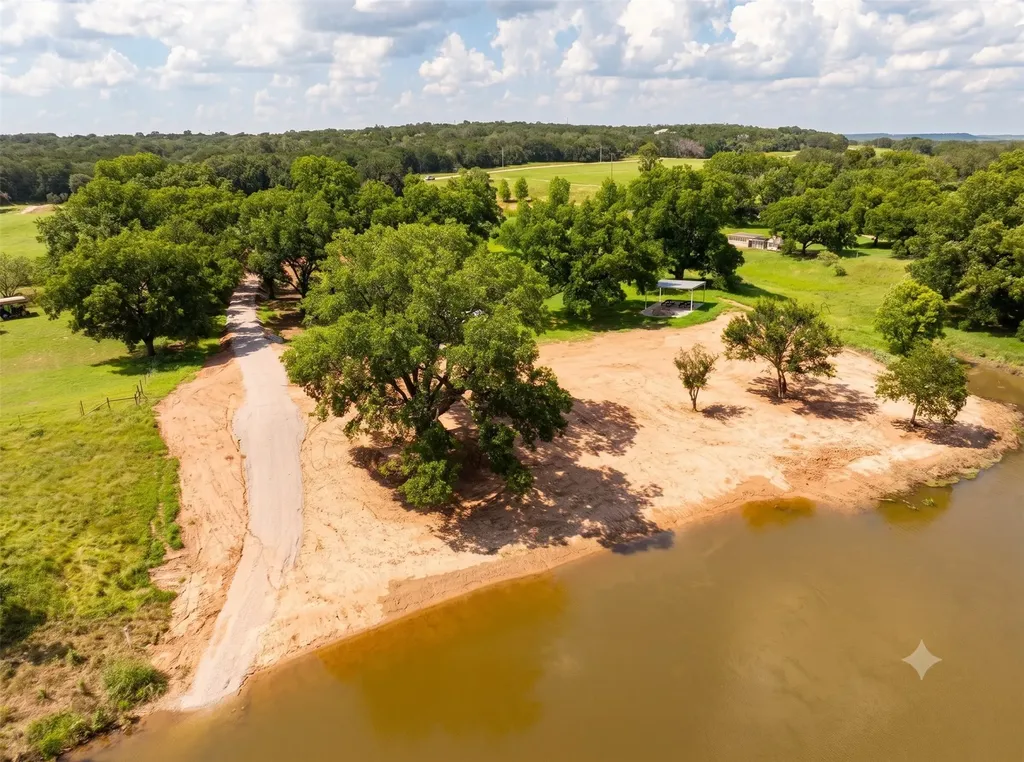 44 Barber Lakes Drive Mineral Wells TX 76067