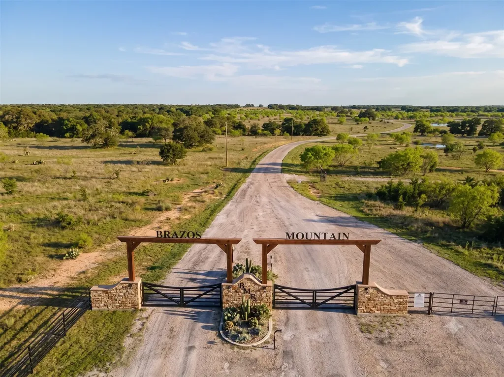 44 Barber Lakes Drive Mineral Wells TX 76067