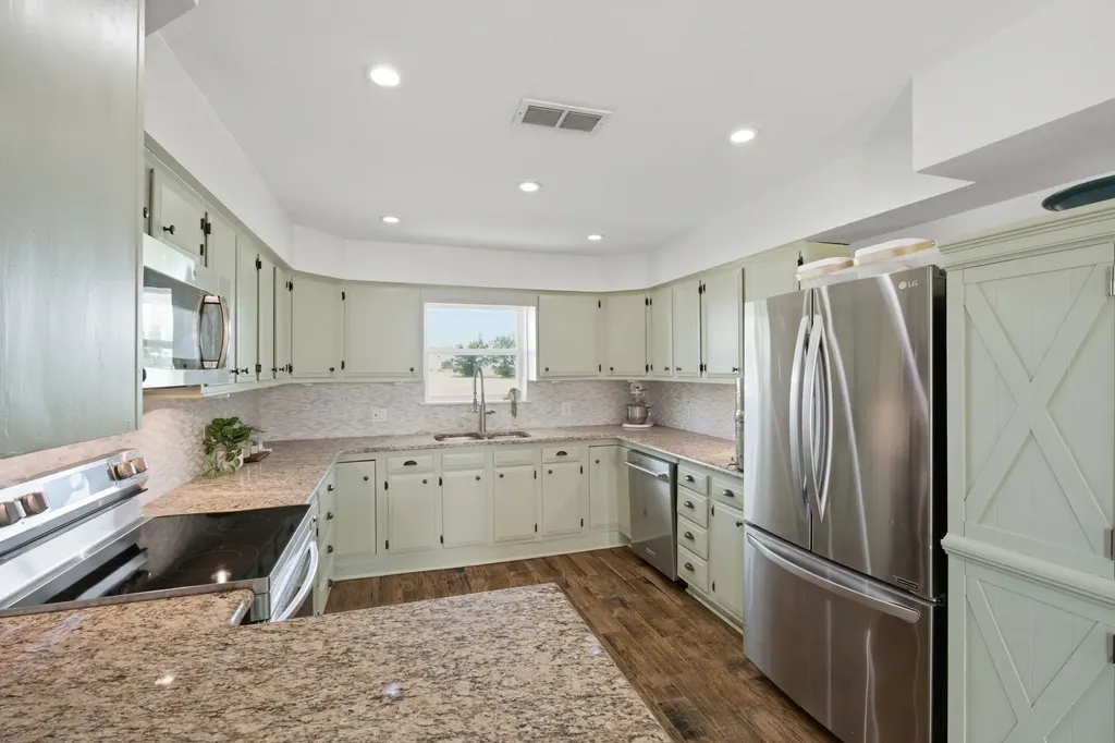 698 Hackberry Road Van Alstyne TX 75495
