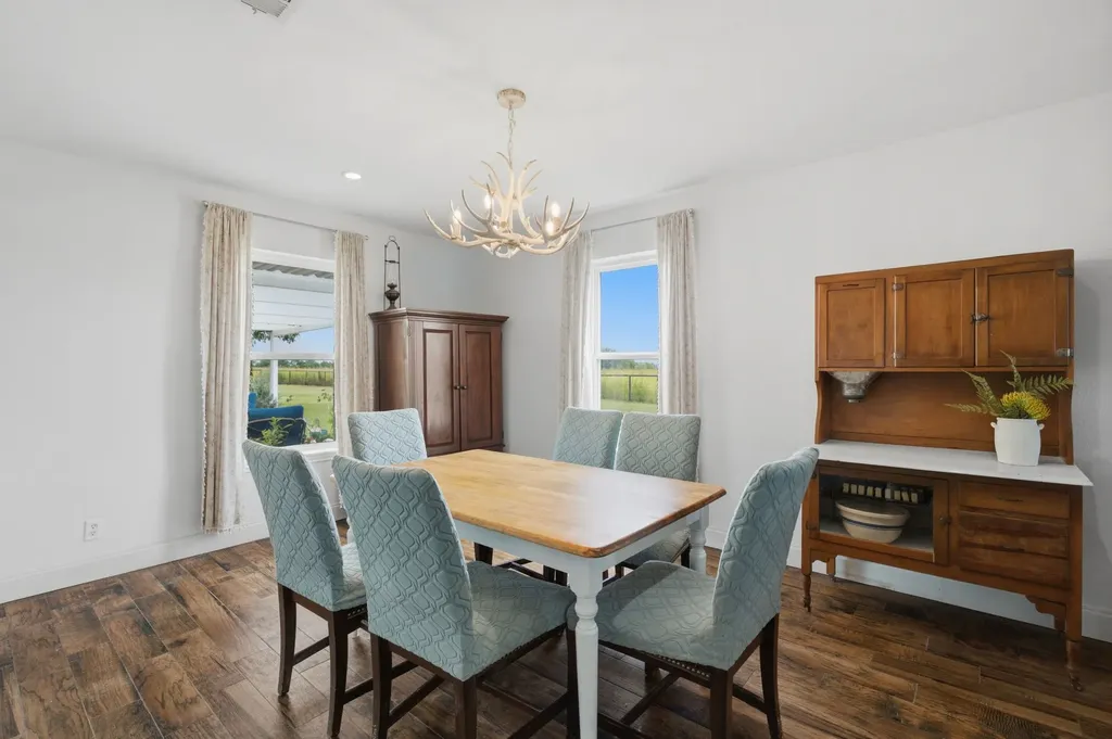 698 Hackberry Road Van Alstyne TX 75495