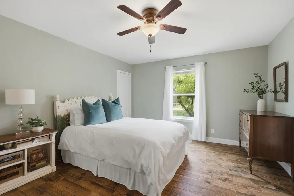 698 Hackberry Road Van Alstyne TX 75495