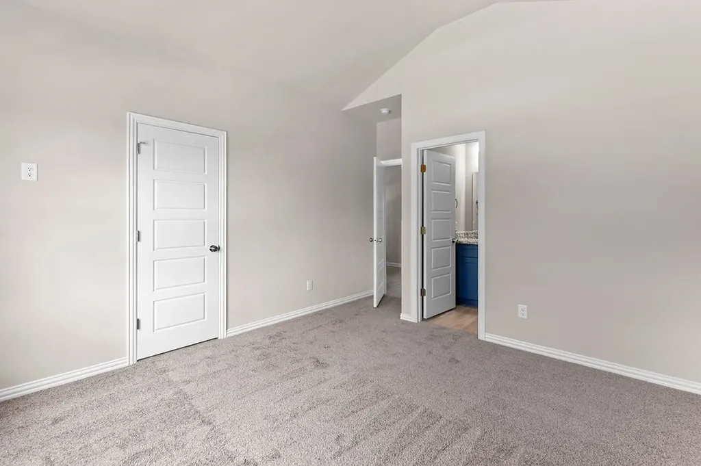 320 W Gambrell Street Fort Worth TX 76115