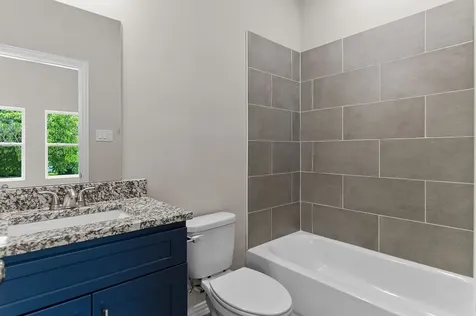 320 W Gambrell Street Fort Worth TX 76115