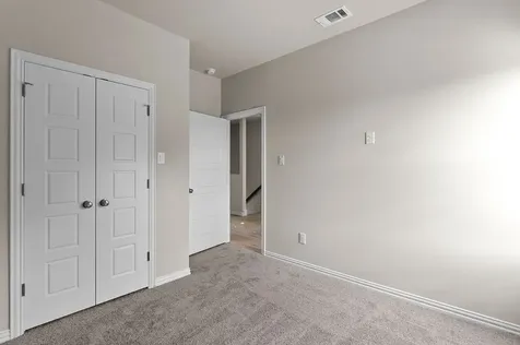 320 W Gambrell Street Fort Worth TX 76115