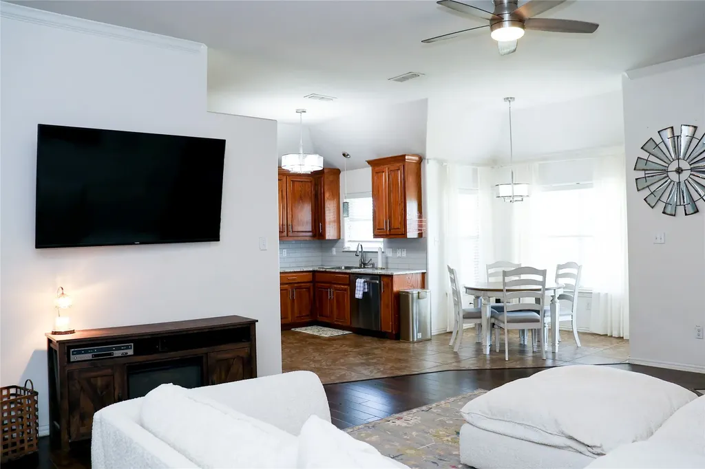 1325 Sierra Blanca Drive Fort Worth TX 76028
