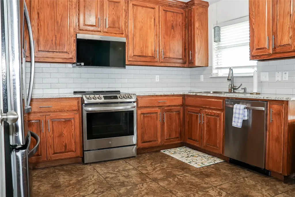 1325 Sierra Blanca Drive Fort Worth TX 76028