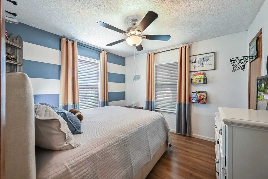 4421 Tiptop Street Haltom City TX 76117