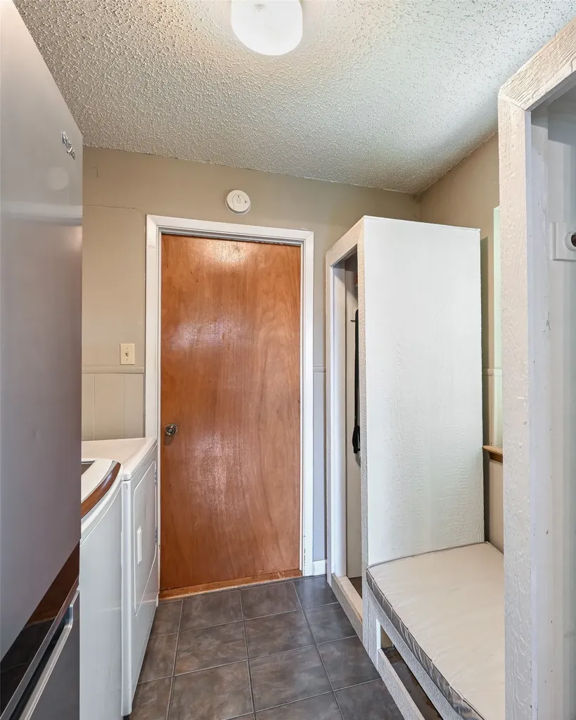 4421 Tiptop Street Haltom City TX 76117