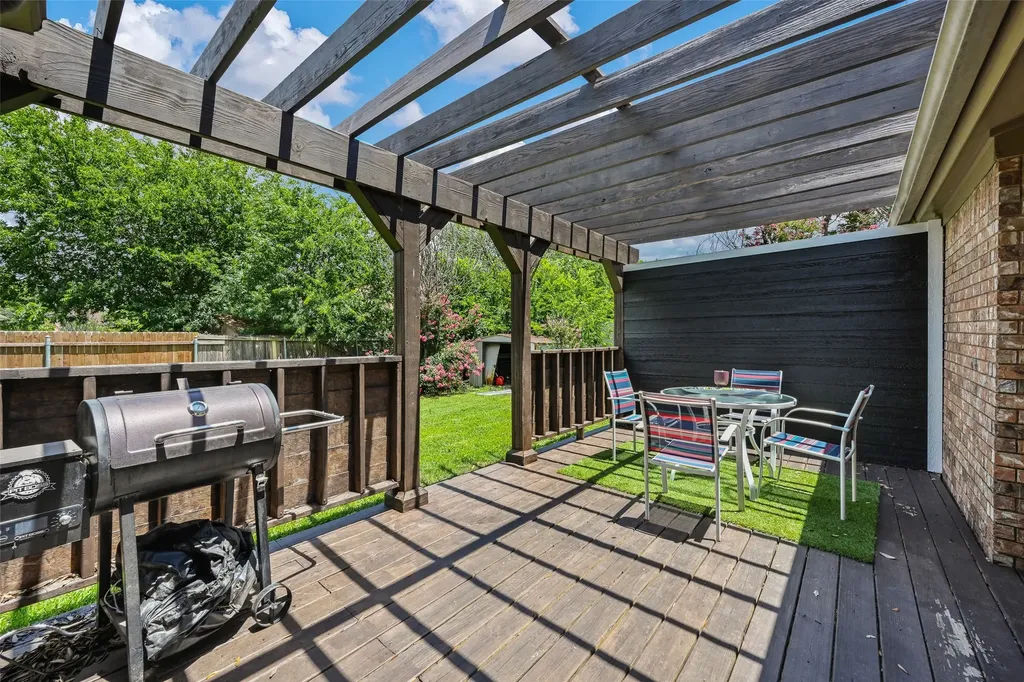4421 Tiptop Street Haltom City TX 76117
