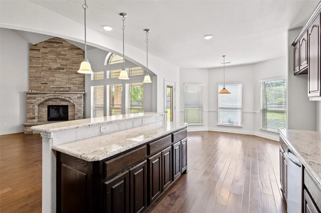 604 Cody Lane Mansfield TX 76063