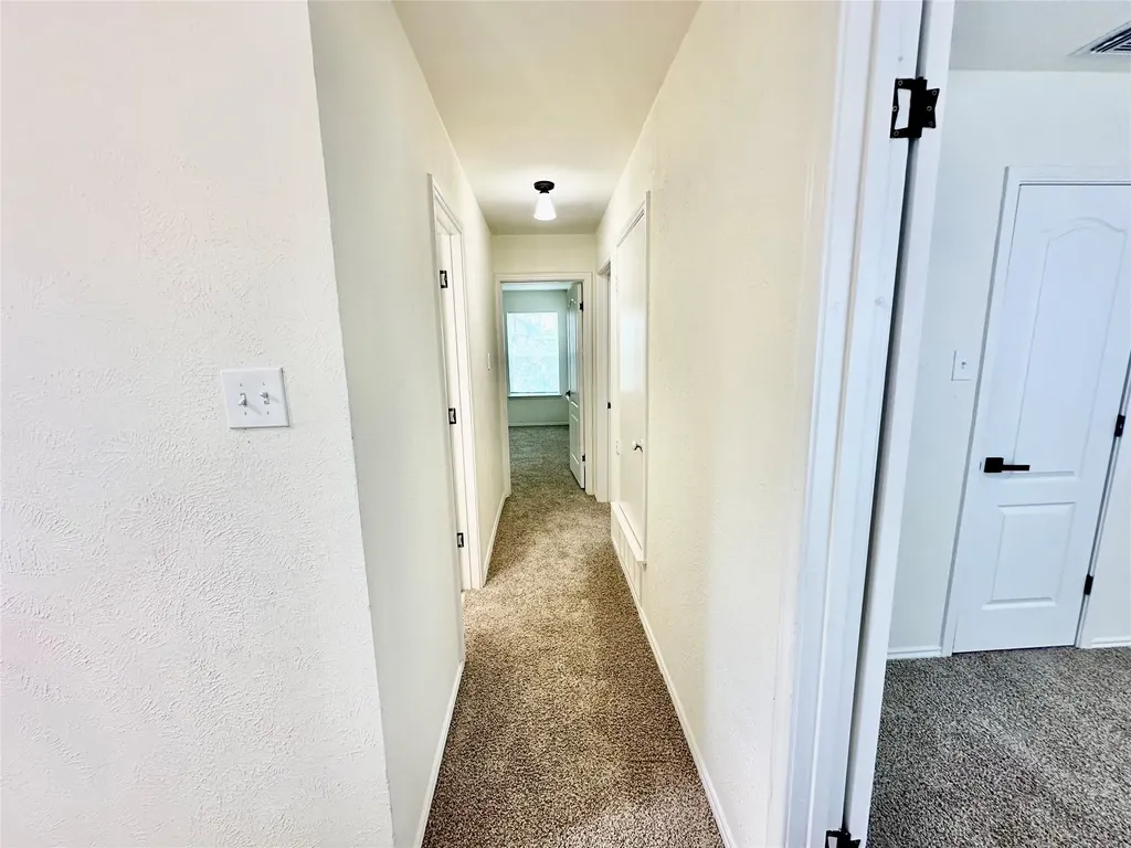 4617 Waterway Drive N Fort Worth TX 76137