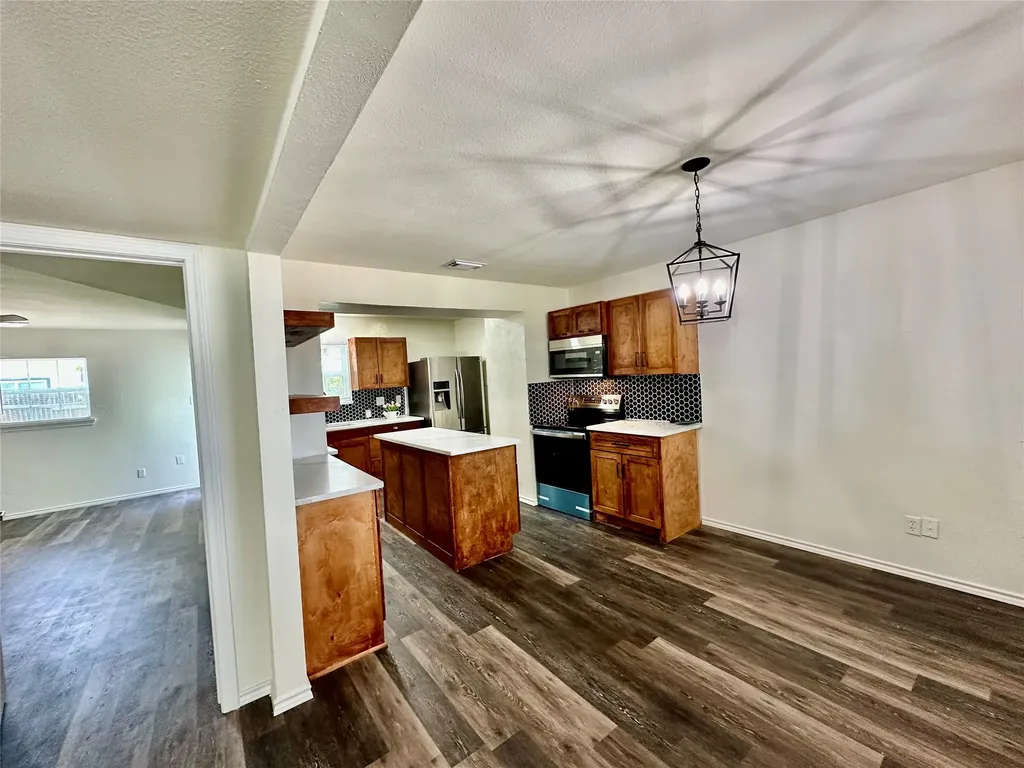 4617 Waterway Drive N Fort Worth TX 76137