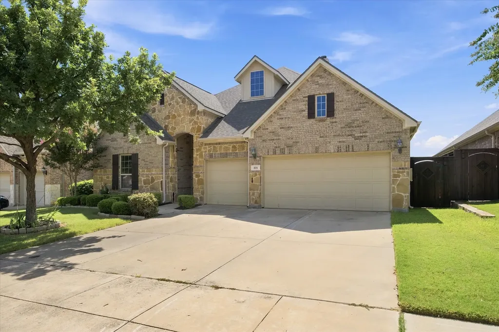 121 Oakwood Lane Hickory Creek TX 75065
