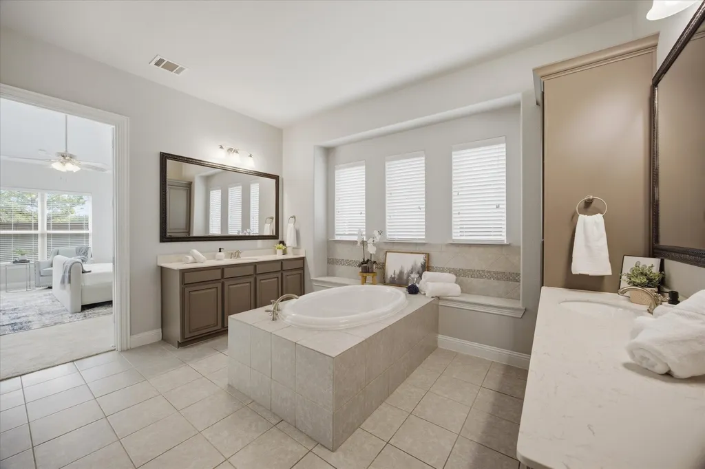 121 Oakwood Lane Hickory Creek TX 75065