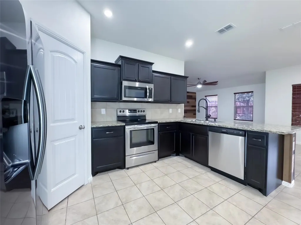 708 Stanmire Lake Trail Fort Worth TX 76120