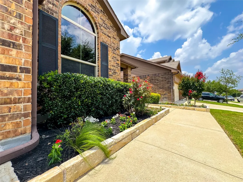 708 Stanmire Lake Trail Fort Worth TX 76120