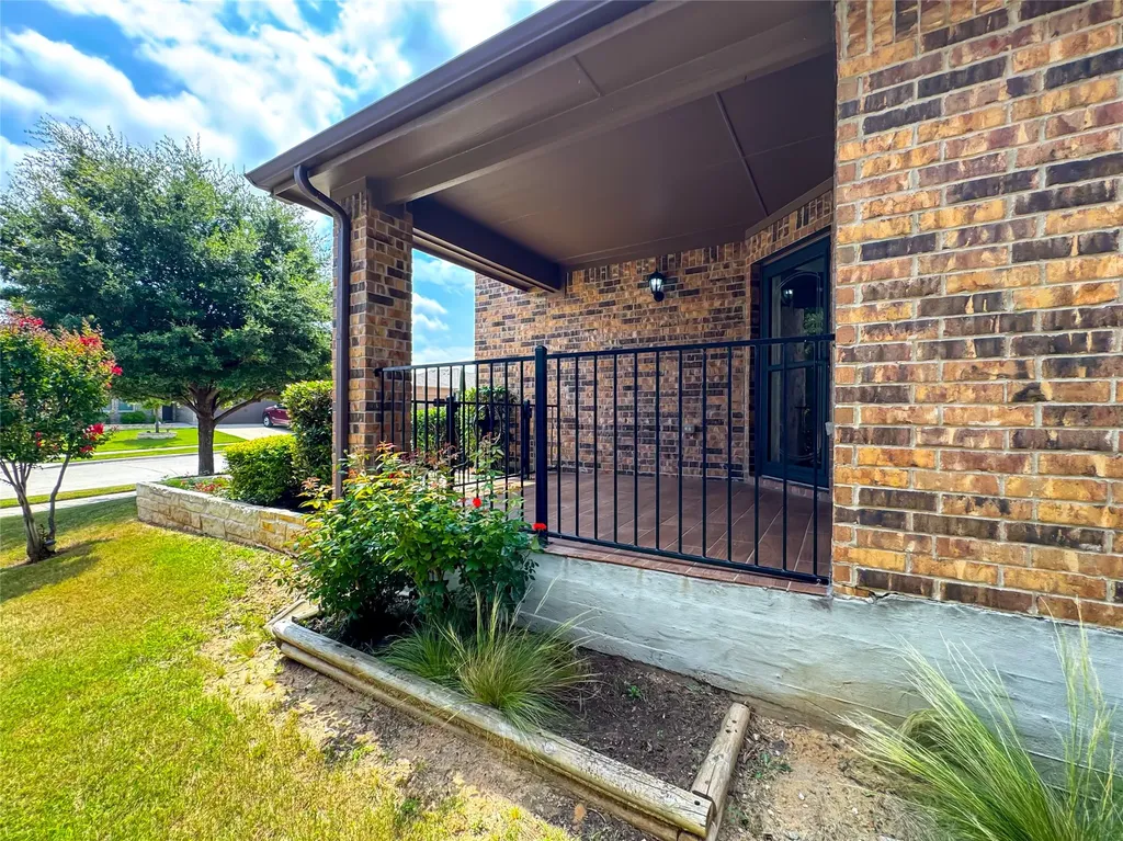 708 Stanmire Lake Trail Fort Worth TX 76120