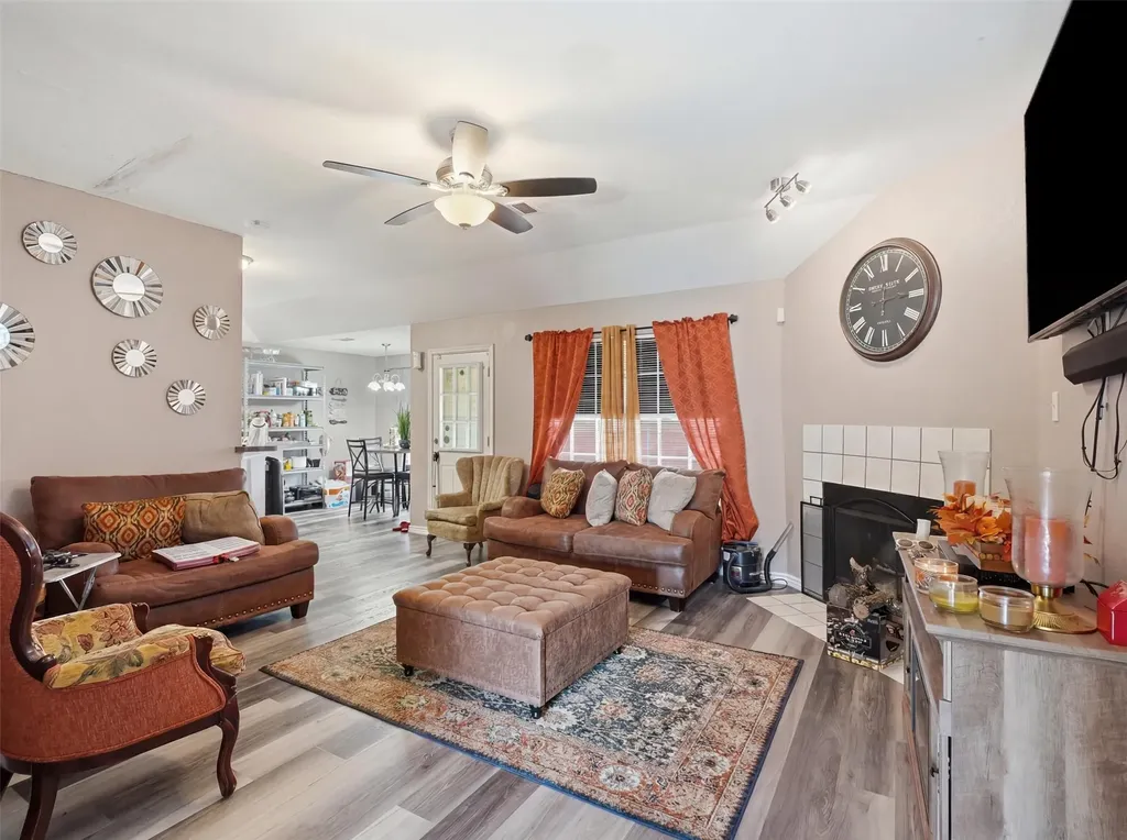 1531 Rebecca Lane Lancaster TX 75134