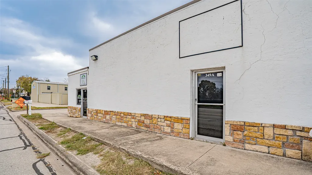 347 N Cherry Lane White Settlement TX 76108