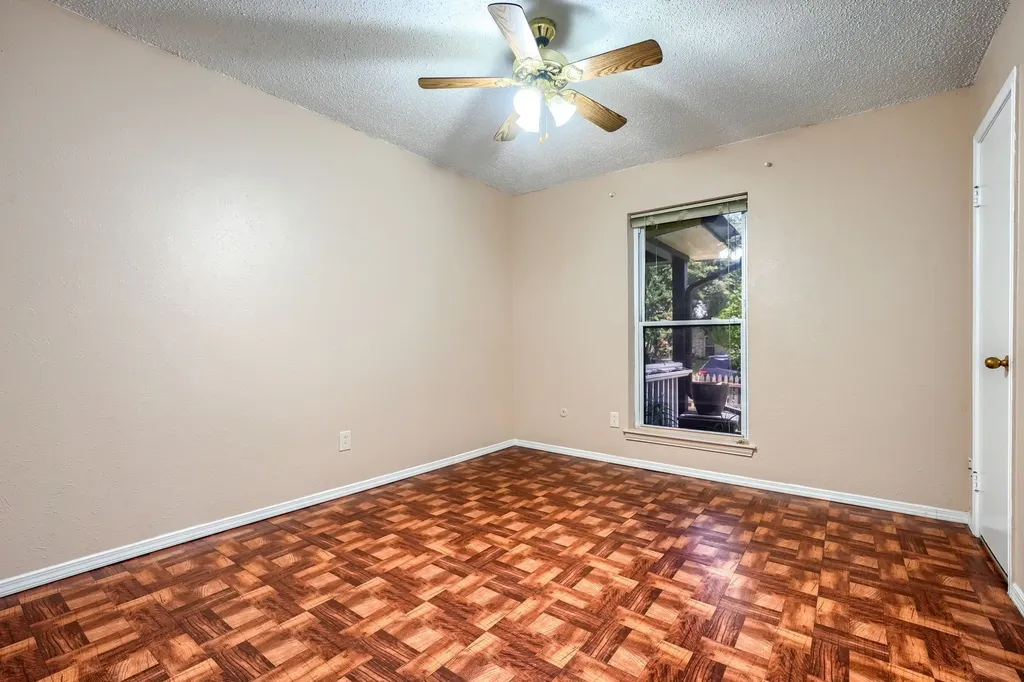 1526 Bitter Creek Drive Garland TX 75040