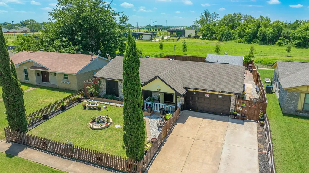 1526 Bitter Creek Drive Garland TX 75040