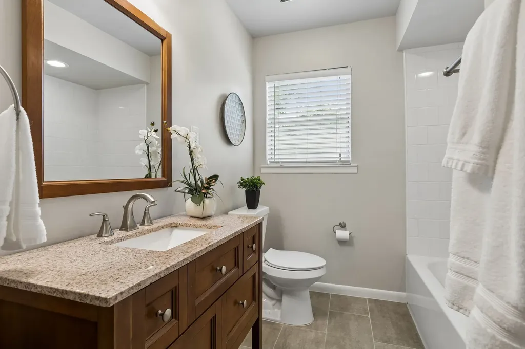 1812 Swan Drive Dallas TX 75228