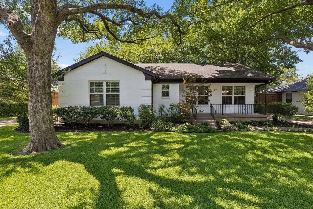 1812 Swan Drive Dallas TX 75228
