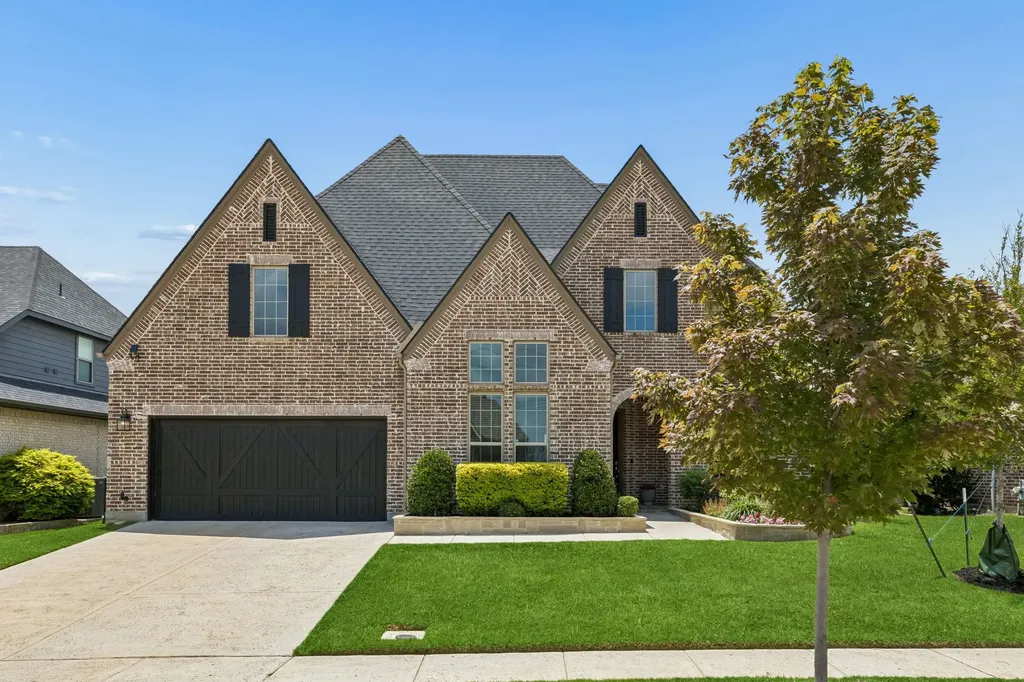 1104 Highpoint Way Roanoke TX 76262