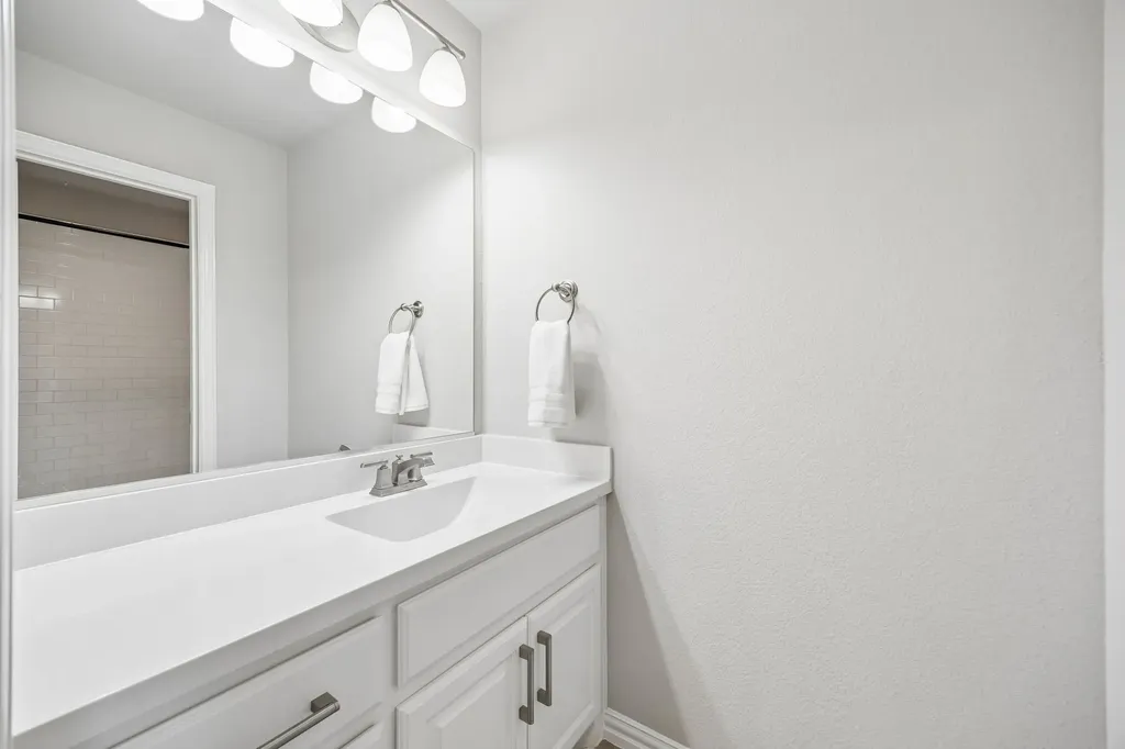1104 Highpoint Way Roanoke TX 76262