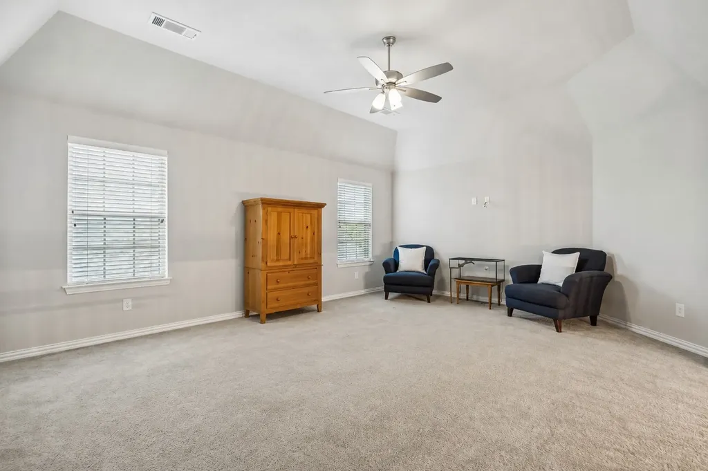 1104 Highpoint Way Roanoke TX 76262