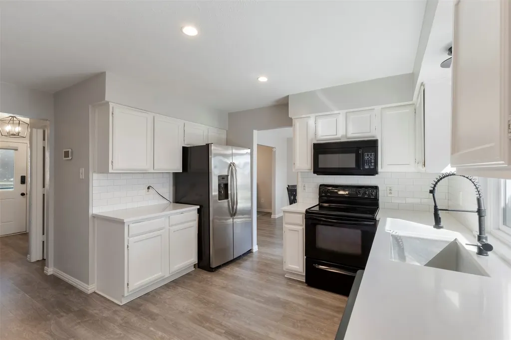 2910 Geneva Drive Garland TX 75040