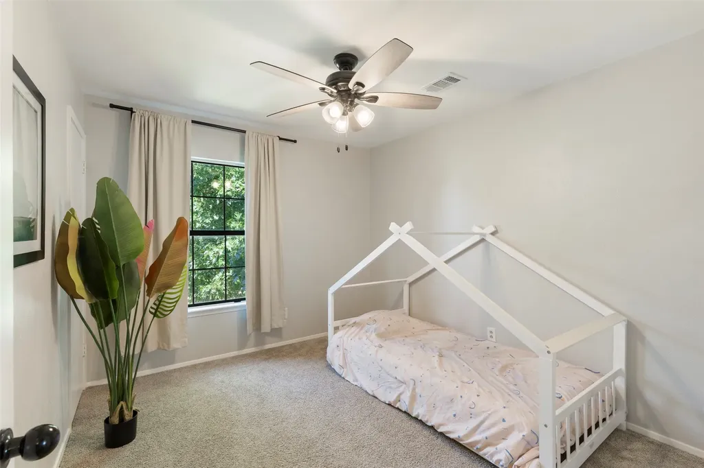 2910 Geneva Drive Garland TX 75040