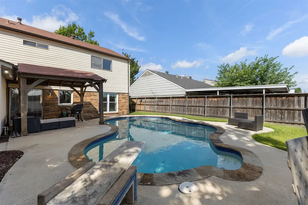 2910 Geneva Drive Garland TX 75040