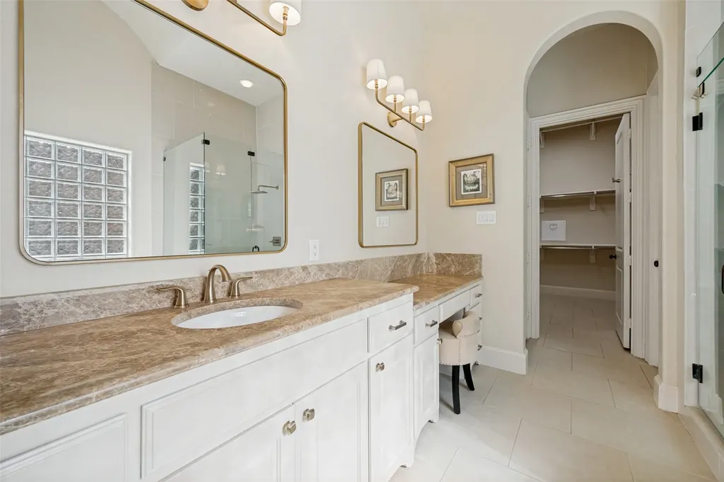 8612 Wakefield Drive Mckinney TX 75070