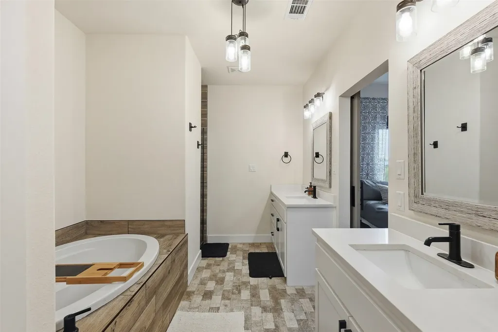 400 Stone Mountain Court Cresson TX 76035