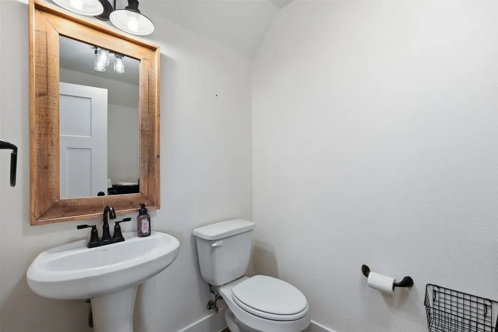 400 Stone Mountain Court Cresson TX 76035
