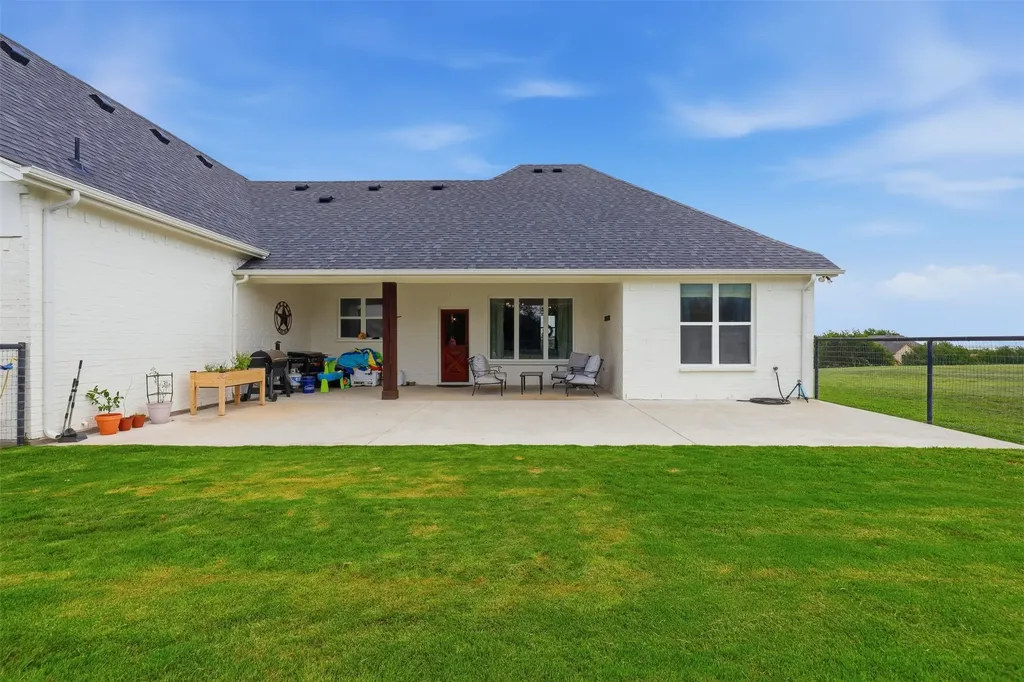 400 Stone Mountain Court Cresson TX 76035