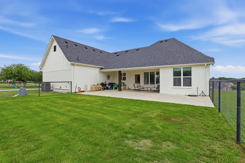 400 Stone Mountain Court Cresson TX 76035