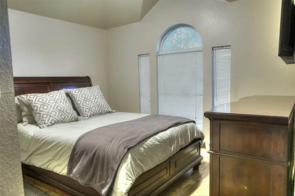 652 Chestnut Lane Saginaw TX 76179