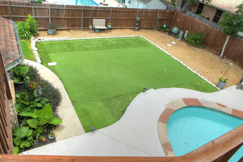 652 Chestnut Lane Saginaw TX 76179