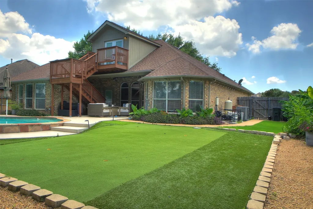 652 Chestnut Lane Saginaw TX 76179