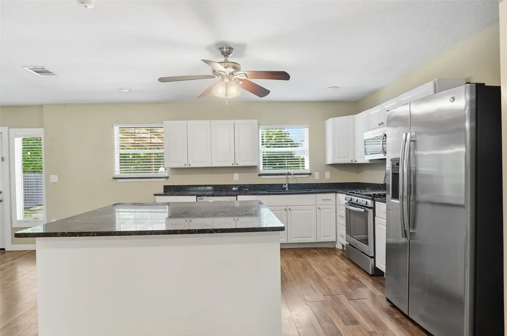 3524 South Drive Fort Worth TX 76109